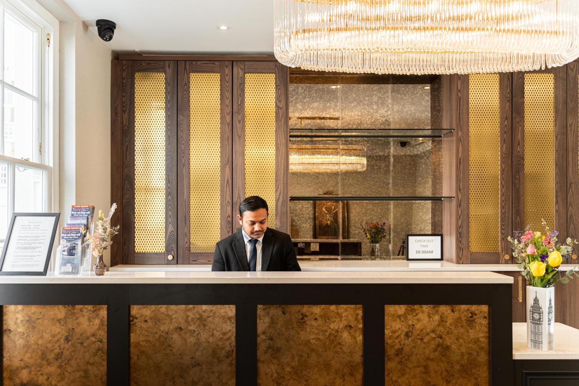 The House On Warwick Hotel London Exterior photo